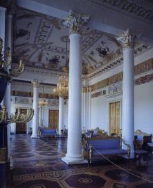 State Museum of Russian Art. Belokolonny Hall.