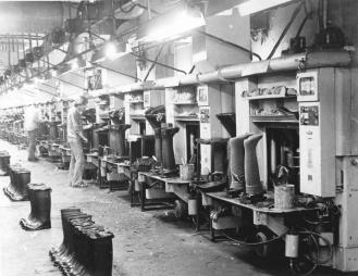 Leningrad Industrial Enterprise Krasny Treugolnik. The production of rubber shoes and boots.