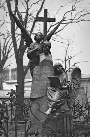 Gravestone of P.I.Tchaikovsky in the Necropolis of Artists. Sculptor P.P.Kamensky. 1897.