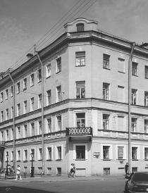 Дом, в котором жил писатель Ф.М.Достоевский (Казначейская ул., 7). Фото 1999