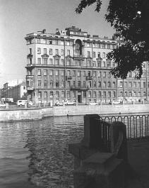 House on Fontanka River Embankment where V.P.Solovyev-Sedoy lived.