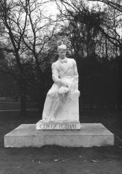 Памятник С.А. Есенину. 1995. Скульптор А.С. Чаркин
