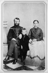 Family of the Sennoy Market Merchant. Photo, 1880s