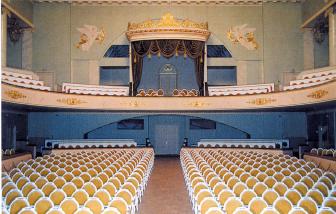 Большой зрительный зал Театра музыкальной комедии
