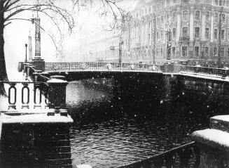 Voznesensky Bridge across Griboedova Canal.