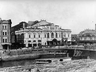 The building of the Maly Theatre (today Tovstonogov Bolshoy Drama Theatre). Photo, 1900s.