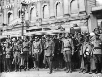 А.Ф.Керенский на Невском проспекте. 15 июля 1917