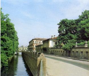 Embankment of Novo-Admiralteisky Canal.