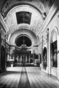 Интерьер церкви в Академии художеств