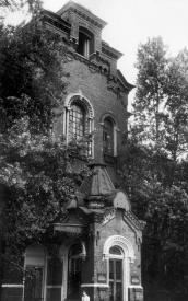 Церковь и часовня при Доме призрения Брусницыных. Фото 1980-х гг.