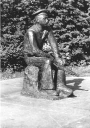 Памятник юнгам Ббалтики. 1999. Скульптор Л.Ю. Эйдлин