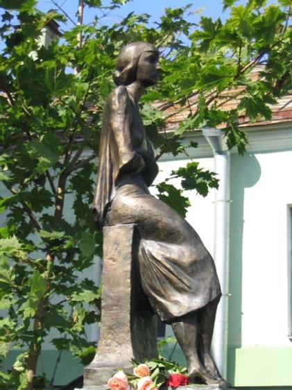 Памятник Ахматовой. Фото с сайта http://www.gmgs.spb.ru/