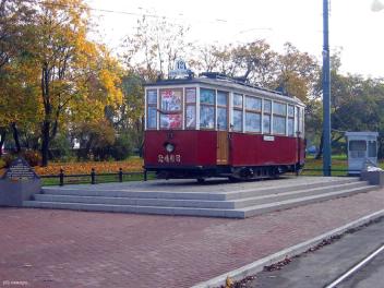 Памятник блокадному трамваю. Фото с сайта http://www.train-photo.ru/