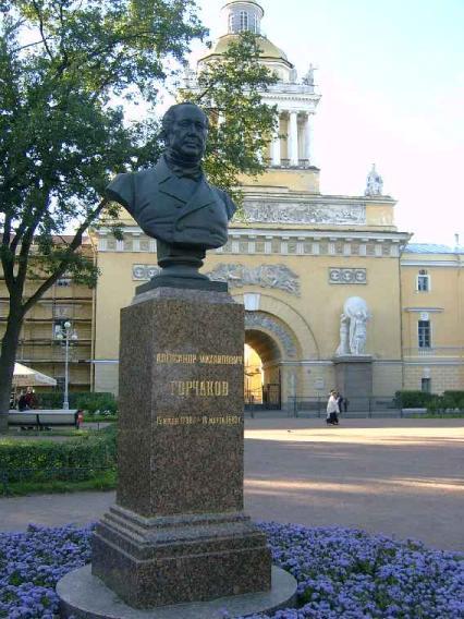 Памятник А. Горчакову. Фото В. Лурье с сайта http://www.petrograph.ru/