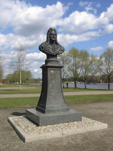 Памятник А. Меншикову в Колпино. Фото А. Разумова с сайта http://al-spbphoto.narod.ru