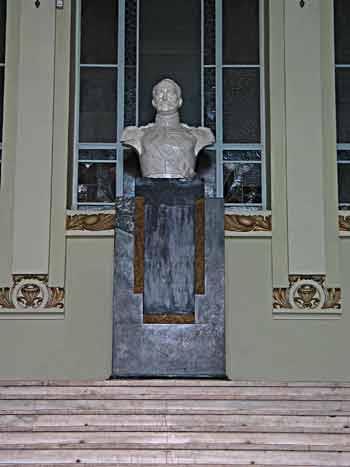 Памятник Николаю I. Фото И Селезневой с сайта http://thimble.h11.ru/
