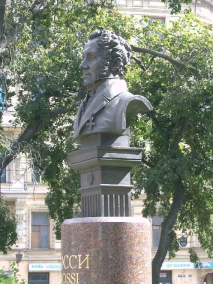 Памятник К.Росси. Фото В. Лурье с сайта http://www.petrograph.ru/