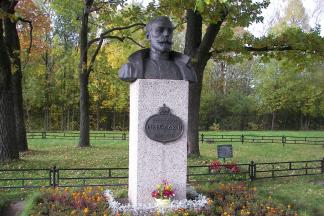 Monument to Emperor Nicholas II.
