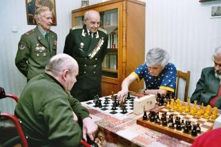 Приют для инвалидов «Под крылышком у Дорис». Турнир по шахматам. 2006