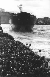 Baltiisky Factory. Launch of the Rossiya nuclear icebreaker.