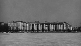 Petrovskaya Embankment.