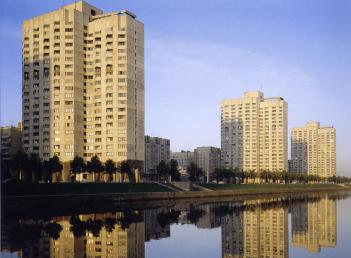 Novosmolenskaya Embankment.