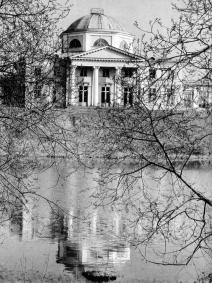 The summer residence of I.G.Chernyshev, Alexandrino.