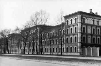 Казармы казачьих частей. Фото 1980-х гг.