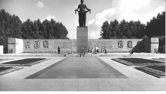 Пискаревское мемориальное кладбище