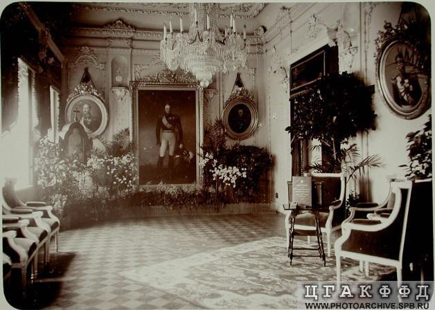 Вид одного из залов в здании Совета Общества. 1902. Фотограф А.А. Насветевич. ЦГАКФФД