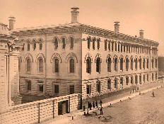 Дом предварительного заключения со стороны Захарьевской ул. Фото 1870-х гг.
Изображение с сайта: http://russiahistory.ru/dom-predvaritel-nogo-zaklyucheniya-v-sankt-peterburge/
