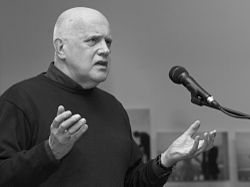 К.М. Азадовский.
Изображение с сайта: https://ru.wikipedia.org/wiki/%D0%90%D0%B7%D0%B0%D0%B4%D0%BE%D0%B2%D1%81%D0%BA%D0%B8%D0%B9,_%D0%9A%D0%BE%D0%BD%D1%81%D1%82%D0%B0%D0%BD%D1%82%D0%B8%D0%BD_%D0%9C%D0%B0%D1%80%D0%BA%D0%BE%D0%B2%D0%B8%D1%87
26.02.2016